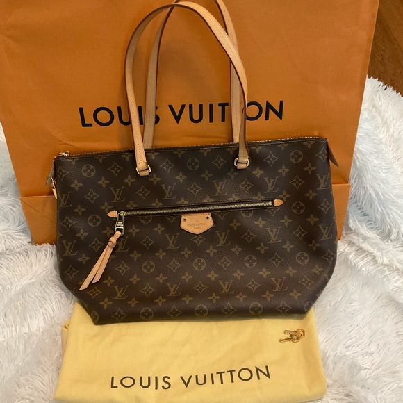 Louis Vuitton Bags Louis Vuitton Tote Poshmark